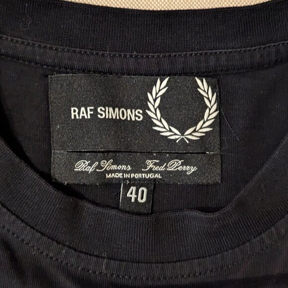 RAF SIMMONS x FRED PERRY TAPE DETAIL TEE EU 40 - Picture 3 of 6